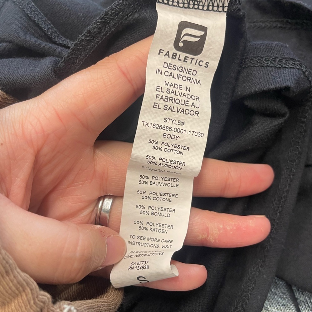 Nicola Tank‎ Fabletics - Picture 6 of 6